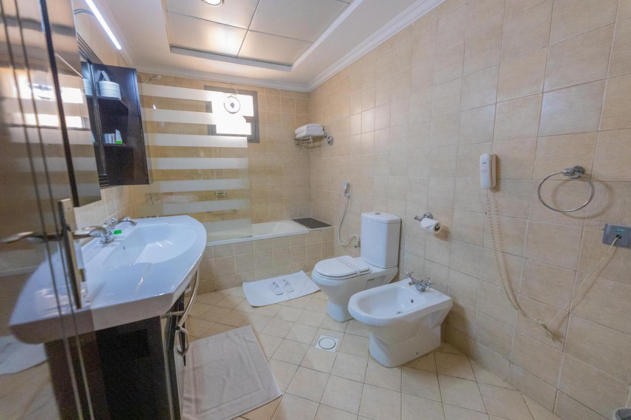 Ewan Ajman Suites Hotel Kültér fotó