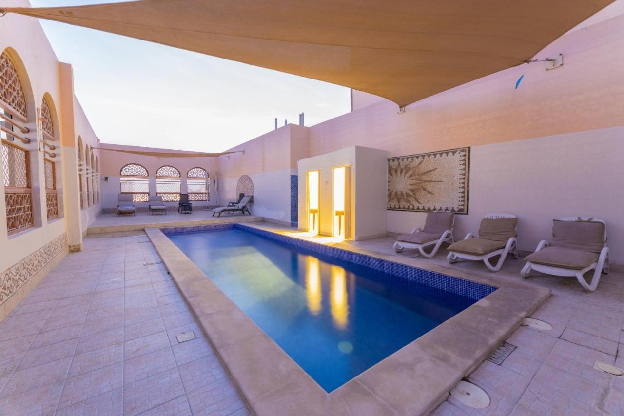 Ewan Ajman Suites Hotel Kültér fotó