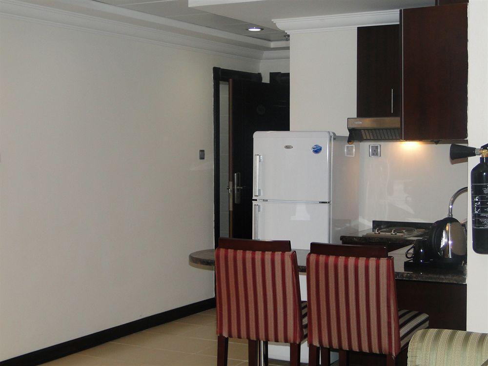 Ewan Ajman Suites Hotel Kültér fotó