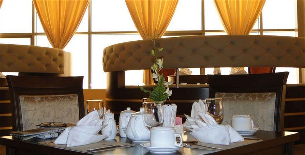Ewan Ajman Suites Hotel Kültér fotó