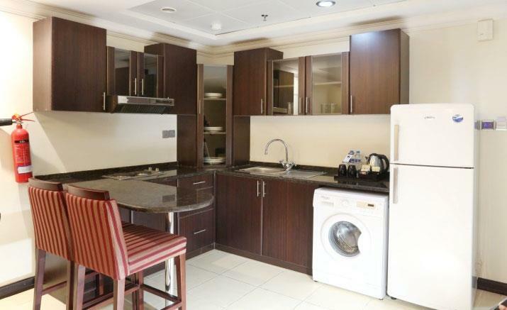 Ewan Ajman Suites Hotel Kültér fotó